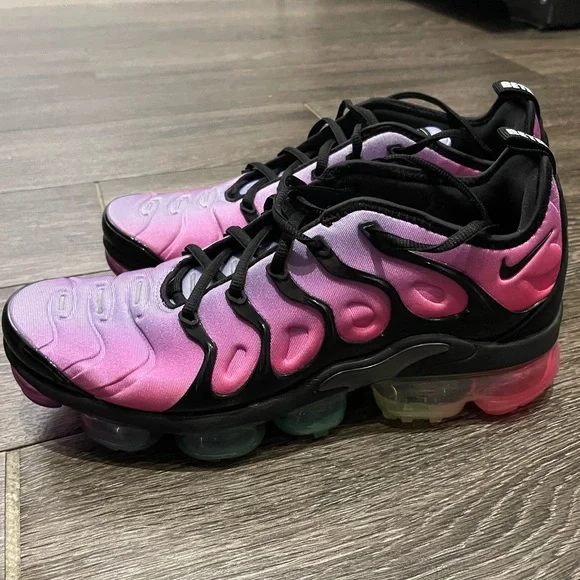 Nike Air Vapormax Plus ‘BeTrue’ Pink Nike Air VaporMax Plus Betrue main image 4